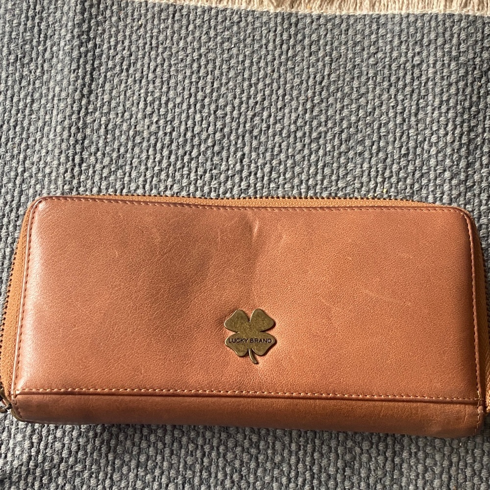 Lucky Brand Tan Leather Wallet with Clover Accent